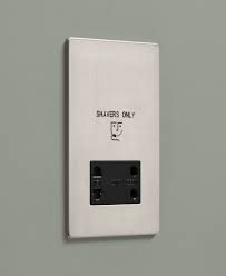 silver shaver socket with choice of