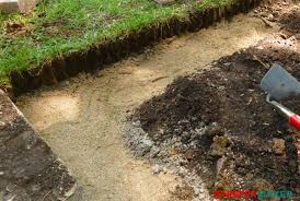 Diy Retaining Wall Construction For A