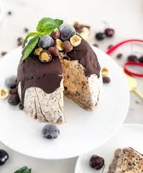 These desserts will leave your sweet tooth very happy! Fruchocs Christmas Ice Cream Pudding Recipe