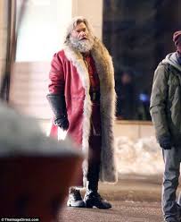 The overboard actor will take on the role of the above image shows russell sporting a white beard and dressed in a santa suit but foregoing his sleigh in favour of a. 30 Santa Kurt Russell Ideas In 2021 Kurt Russell Santa Santa Suits