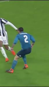 The ball can be scored into the goal using feet or any other parts of the body (except hands). 7 Ronaldo Videos Ø±ÙŠØ§Ø¶ÙŠ Ø§Ù„Ø¯ÙˆØ±ÙŠ Ø§Ù„Ø¥Ù†Ø¬Ù„ÙŠØ²ÙŠ Ø§Ù„Ù…Ù…ØªØ§Ø² Ø§Ù„ØªØ´Ø¬ÙŠØ¹