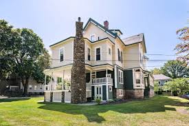 Lizzie Borden S Maplecroft Mansion Is