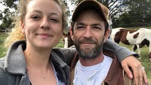 Us actor luke perry has died in california at the age of 52, less than a week after suffering a perry rose to fame on beverly hills, 90210 and had been starring as fred andrews on the cw show. Luke Perry S Daughter Sophie Hits Out At Online Grief Shamers Bbc News