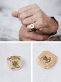 what-does-a-signet-ring-symbolize