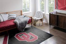 6 dorm room rug ideas to dress up your