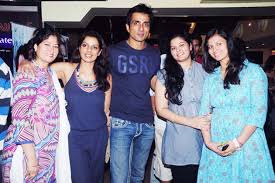 List of my wife and kids episodes at tv.com. Sonu Sood S Maximum Premieres With Minimum Fuss Photogallery