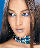 Rajshri Thakur is the dusky actress essaying the role of Saloni in the very popular soap `Saat Phere - Saloni Ka Safar.` Born on 22 September 1981, ... - rajshreethakur_3222