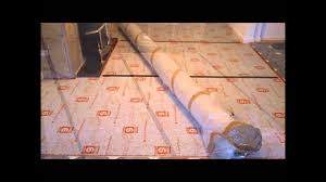 lay carpet underlay gripper rods