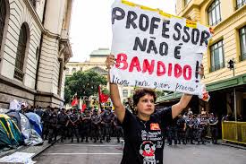 Resultado de imagem para greve dos professores em são paulo 2015