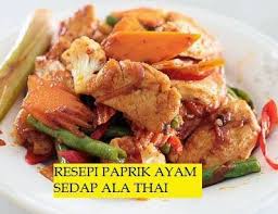 Hi friends, here i cooked ayam paprik with ingredients of 2 chicken breast cut cubes, 3 clove garlic, 1 inch ginger cut long Paprik Ayam Sedap Ala Thai Recipes Chicken Beef