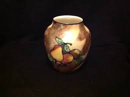 H & K Tunstall Vase Luscious Pattern Handpainted Pears and - Etsy Norway