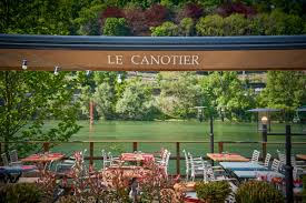 C'est un des plus grands pays européens qui occupe la 3ème place après la c'est un fleuve montagnard très rapide. Restaurant Au Bord De L Eau Lyon Le Classement Des Lyonnais