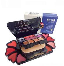 complete small makeup kit model 3746
