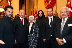 Erdoğan'ın avukatı ise duruşmada yer almadı. Bugun De Giybete Doyduk 30 Ekim De Magazin Dunyasinda One Cikan Olaylar Onedio Com