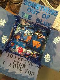 If so, make sure you grab customized wall décor that will help him decorate his place in a jiffy. 20 Awesome Birthday Care Packages For Any College Student Society19