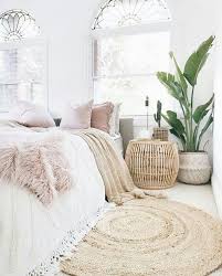 white bedroom cozy