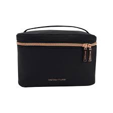 14 best makeup bags in 2024 for fuss