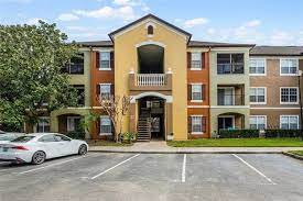 condos in waterford lakes east