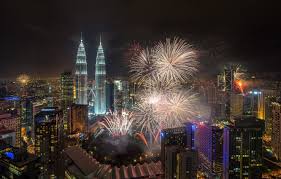 Kuala lumpur is busiest during chinese new year (january or february), which means hotel rates can really rocket. Wallpaper Night The City Holiday Tower Malaysia Fireworks Kuala Lumpur Images For Desktop Section Gorod Download