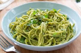 green spaghetti with creamy poblano