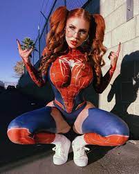 Busty spiderwoman hooks up with spiderman