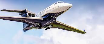 a look inside the phenom 300e flying