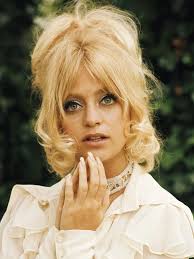 20 chic 70s hairstyles that will