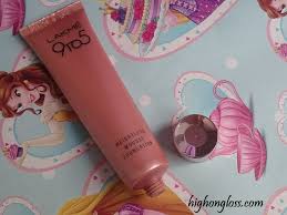 lakme 9 to 5 weight less mousse