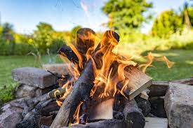 Eine feuerstelle im garten zu haben ist im sommer echt praktisch. Feuerstelle Im Garten Anlegen 10 Ideen Vorgestellt Heimwerkertricks Net