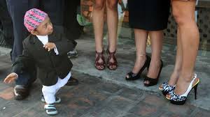That of the world's shortest living man. World S Shortest Man Who Could Walk Dies Aged 27 World News Sky News