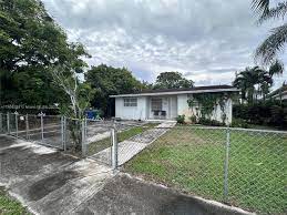 miami gardens fl homes with