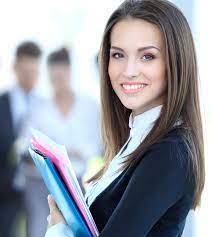 Face of beautiful woman on the background of business people | sbsoft