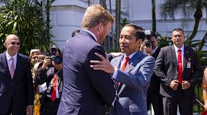 De koning bepaalt zelf of hij op vakantie gaat. Willem Alexander Biedt Excuses Aan Voor Nederlands Geweld In Indonesie Nos