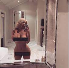 Kim Kardashian: su colección de desnudos al completo 