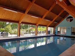 villa pour 16 pers avec piscine couvert