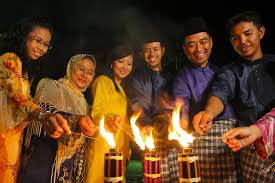 Hari raya aidilfitri is a holiday which is celebrated in indonesia, malaysia, singapore, philippines, and brunei, and celebrates the end of ramadan. A Guide To Hari Raya Aidilfitri