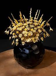 Чешские ювелиры изготовили самый дорогой в мире золотой букет - vinegret
