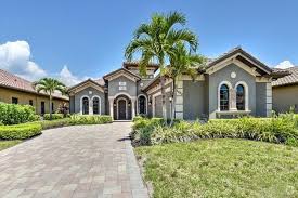 houses for with pool in naples fl