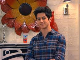 Mason is the boyfriend of alex russo. Wizards Of Waverly Place Cast Then And Now