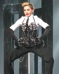 Мадона има значителен успех в над 100. Madonna Singles Discography Wikipedia