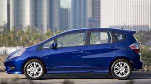 Find detailed specifications and information for your 2010 honda fit. Review 2010 Honda Fit Sport