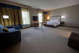 hotel hton inn suites ta busch