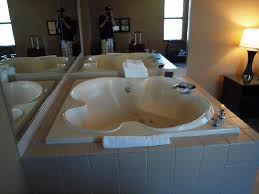 jacuzzi tub spa suite room picture