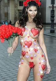 Model Micaela Schäfer wears bizarre body paint in the nude for Valentine's  Day - Mirror Online