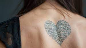 Tatouage cœur : les plus belles idées qui vous feront craquer