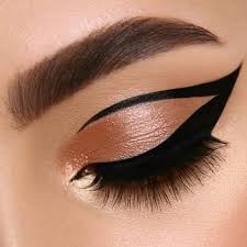 7 graphic eyeliner tutorials that