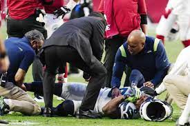 Seahawks' Diggs carted off field ...