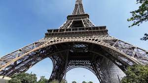 Foi construída para a exposição mundial de 1889 a a idéia e o projecto da torre eiffel para a exposição universal de 1889 são uma forma de celebração dos cem anos da revolução francesa (1789). Reopening On June 25th 2020 Eiffel Tower