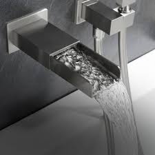 Spray 2 Gpm Wall Mounted Bathtub Faucet