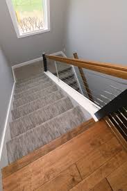 how do people end the stair runner at